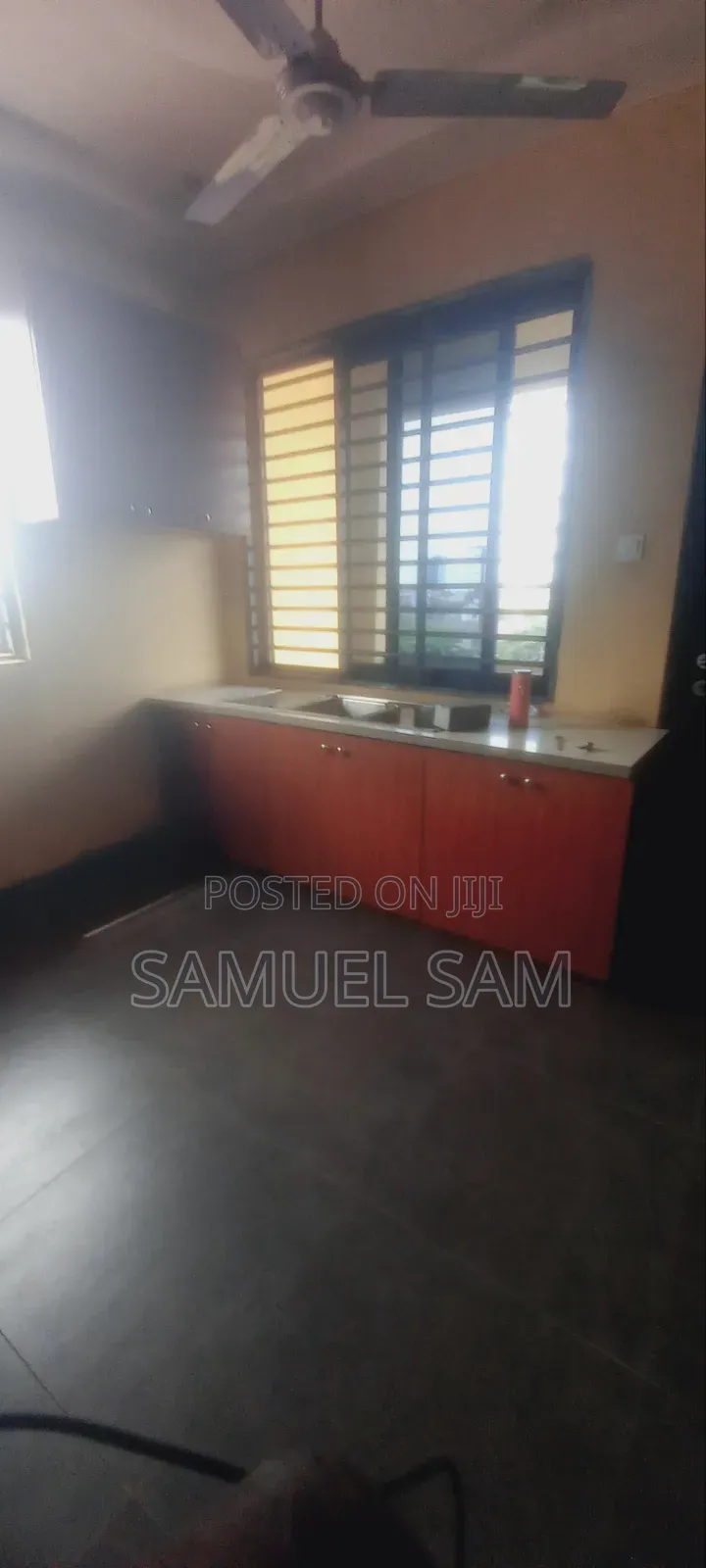 350 Square Metres of Warehouse, Apartments and for Rent at Tema Com.9