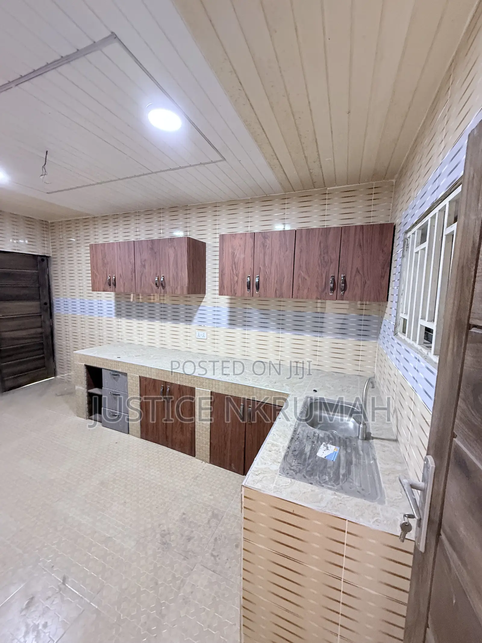 2bdrm Apartment in Mr Justice Estate, West Hills Mall Area for rent
