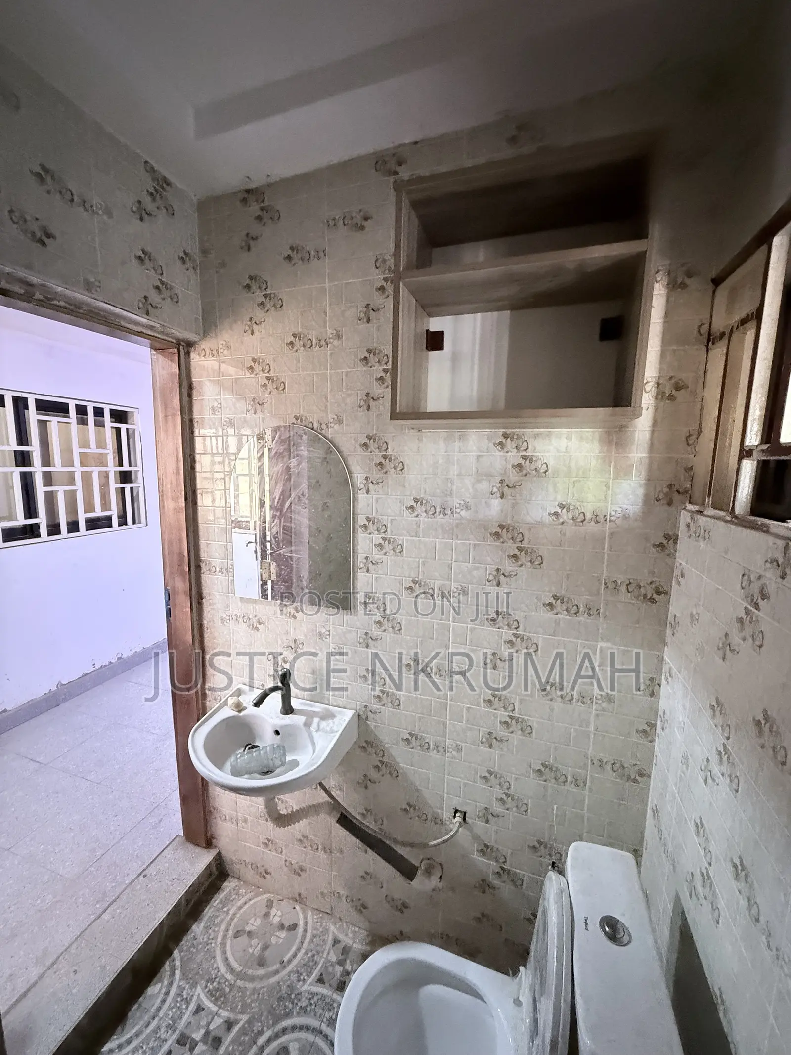 2bdrm Apartment in Mr Justice Estate, West Hills Mall Area for rent