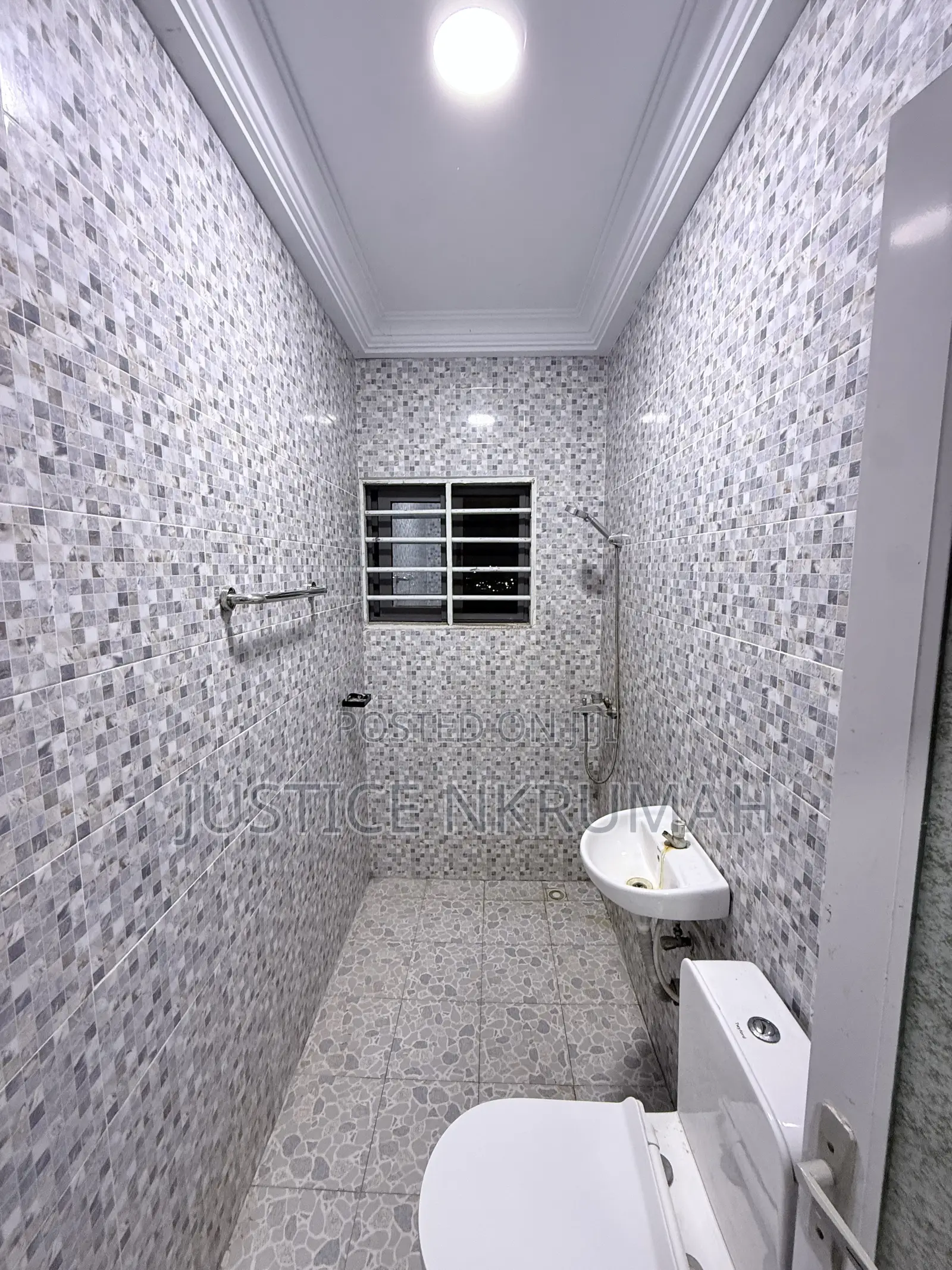 2bdrm Apartment in Mr Justice Estate, Bortiano for rent