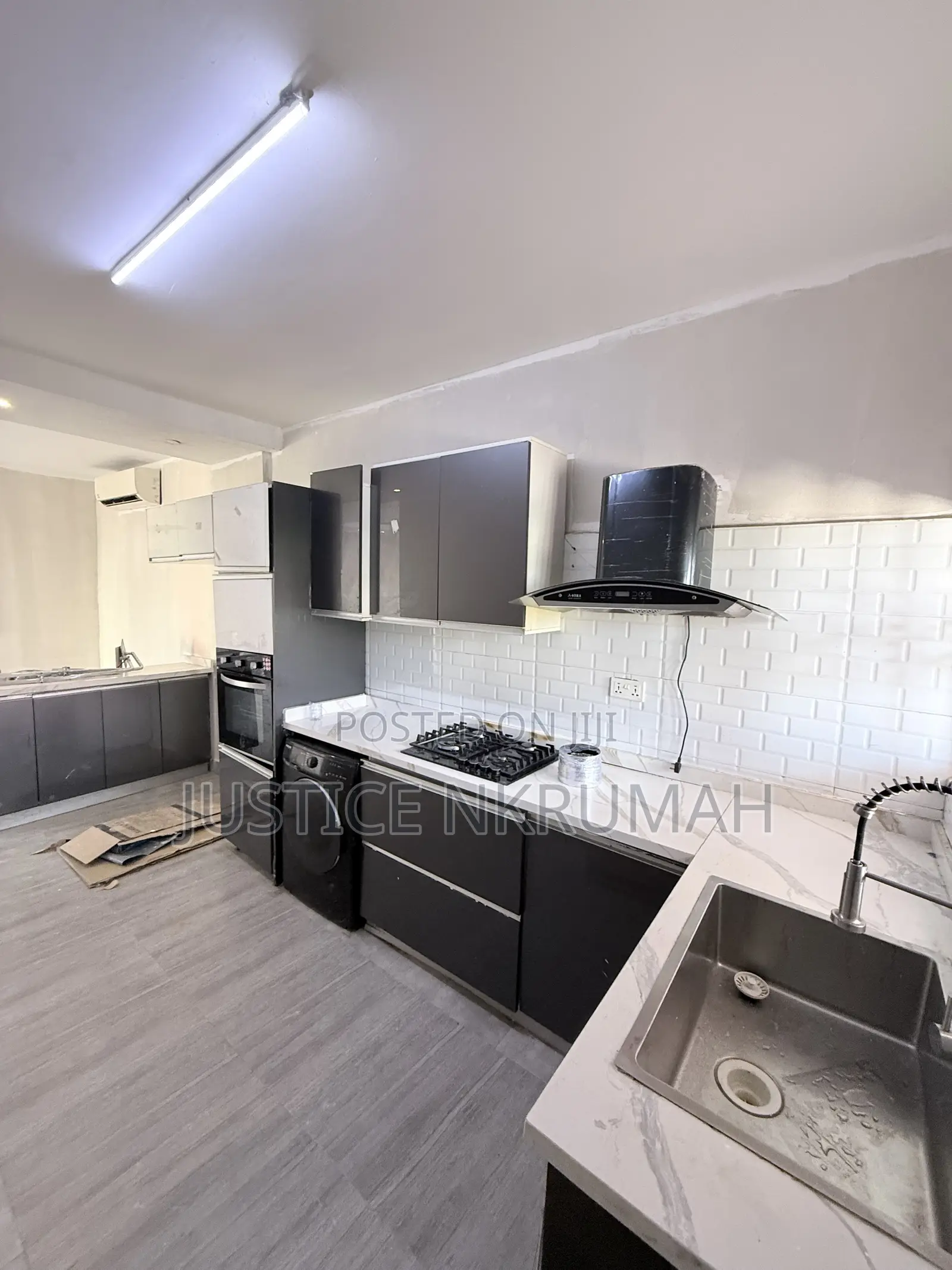 2bdrm Apartment in Mr Justice Estate, Dansoman for rent