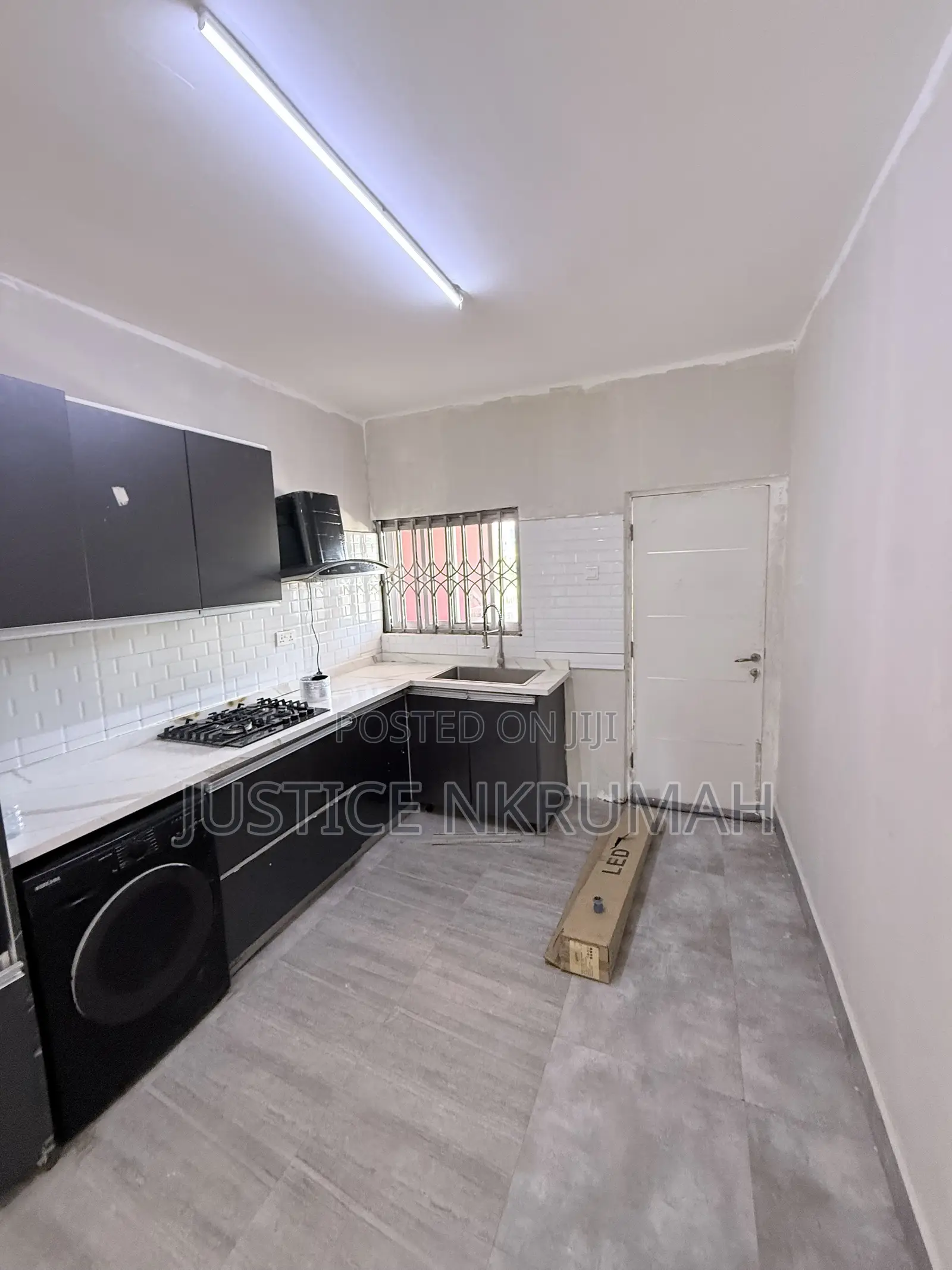 2bdrm Apartment in Mr Justice Estate, Dansoman for rent