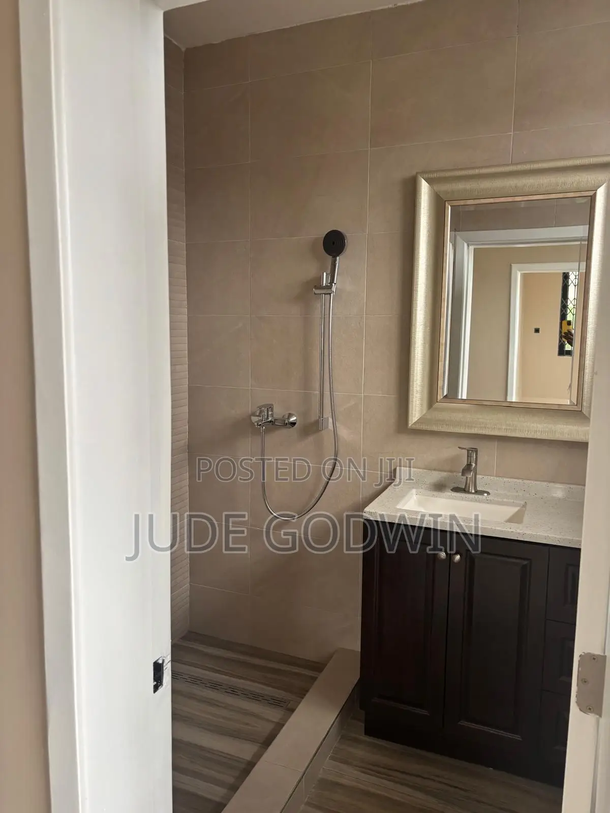 3bdrm Duplex in Borteyman Estate, Bawaleshie for rent