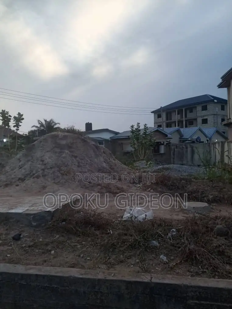 Half Plot of Land for Sale at Canada Amormorley
