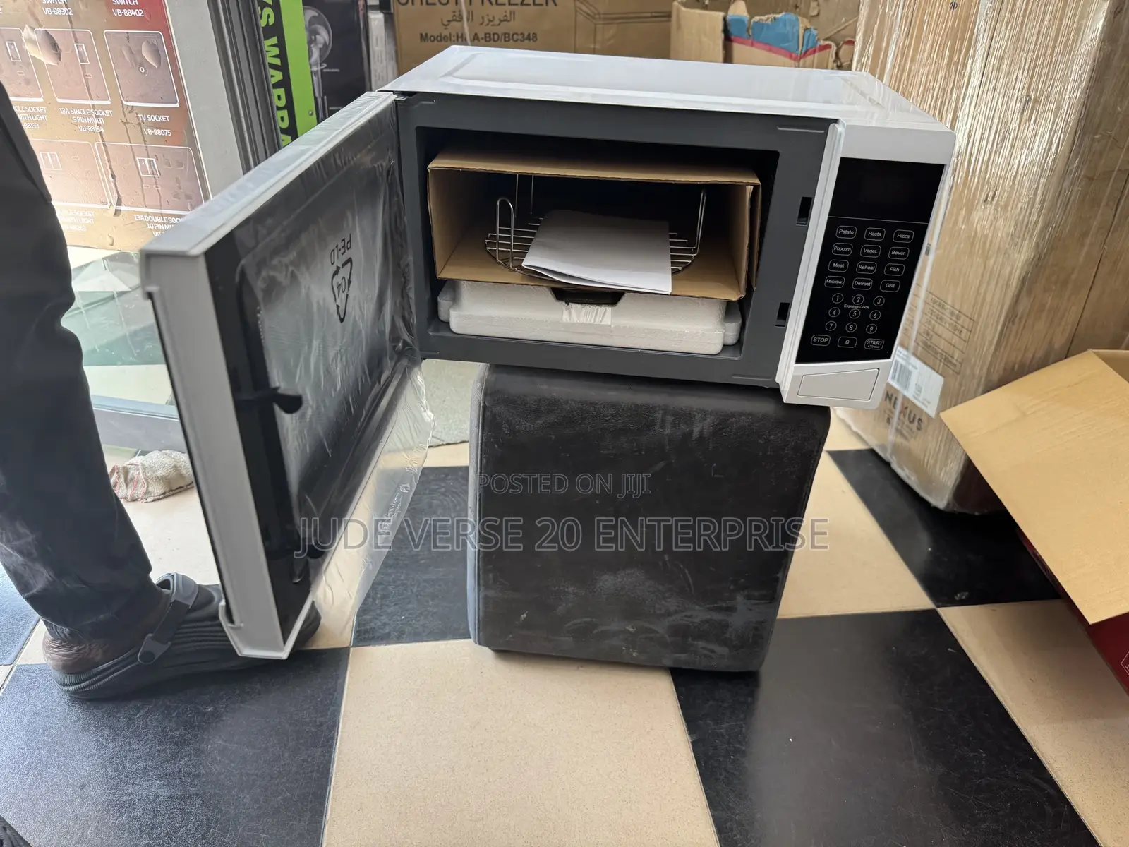 Elbee 23 L Microwave Oven With Grill and Digital Touch Control