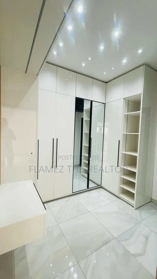 4bdrm Duplex in Canada Estate, Olebu for sale