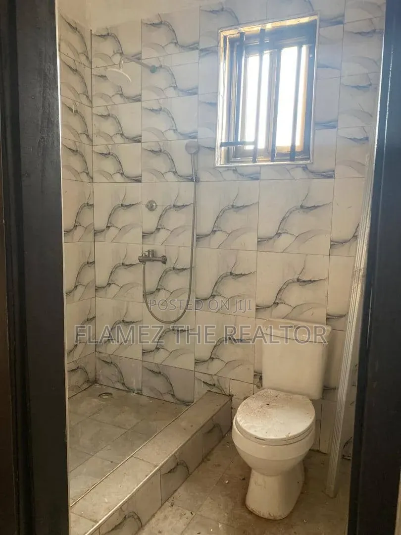 2bdrm Apartment in Sapeiman Side, Amasaman for rent