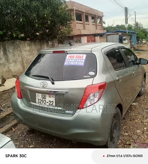 Toyota Vitz 2012 Green