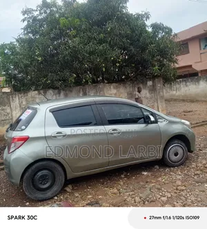 Toyota Vitz 2012 Green