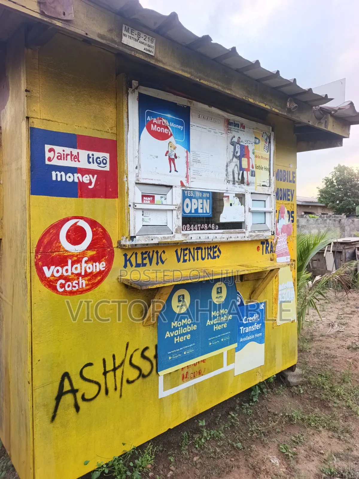 Wooden Kiosk 8×8 Feet