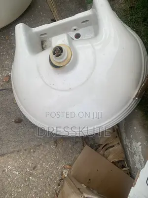 Home-Used Wash Basin With Pedestal & Toilet Cistern Tank⁠