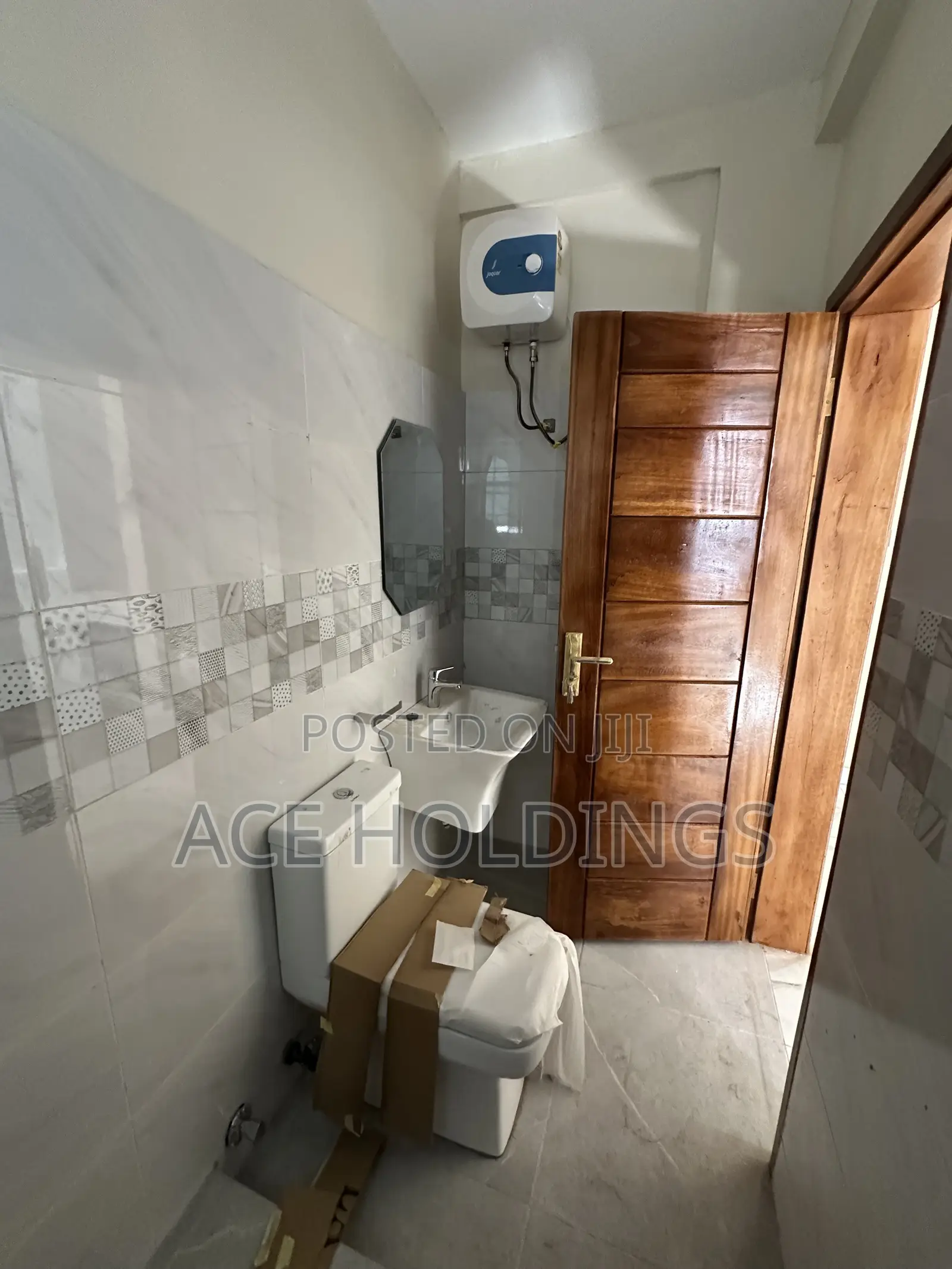 3bdrm Apartment in Ashaley Botwe, School Junction for rent