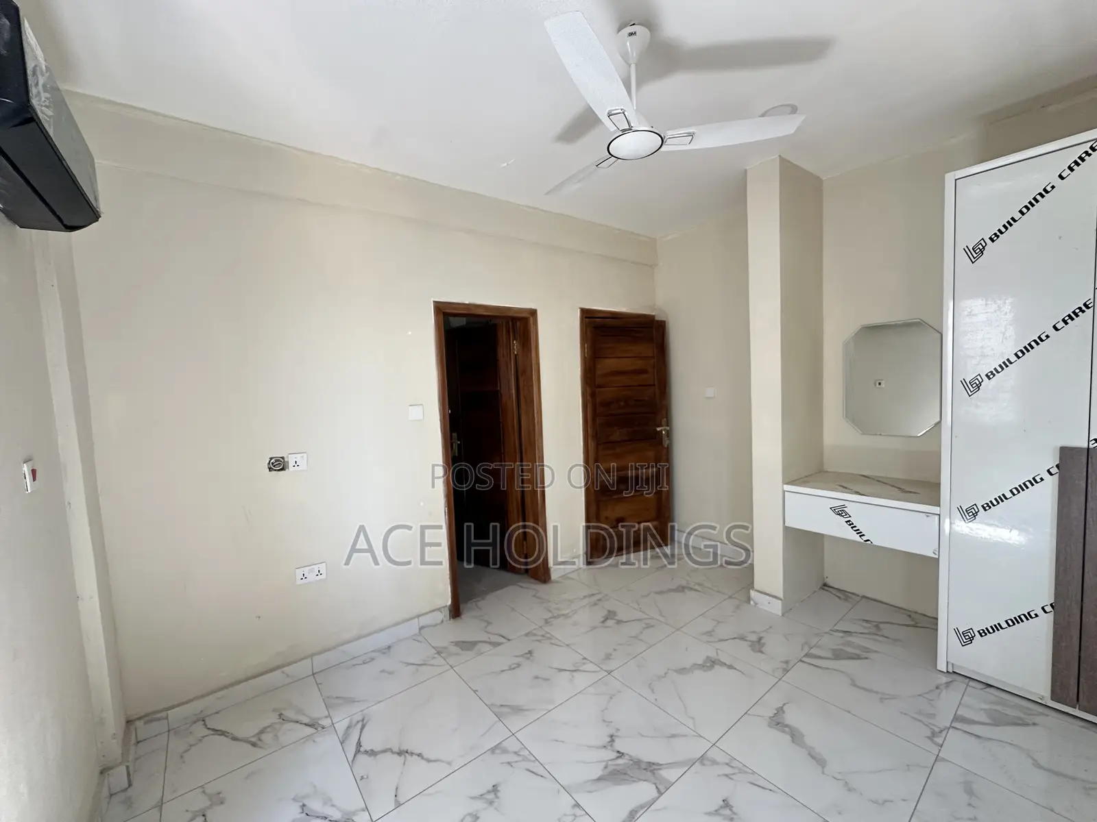 3bdrm Apartment in Ashaley Botwe, School Junction for rent