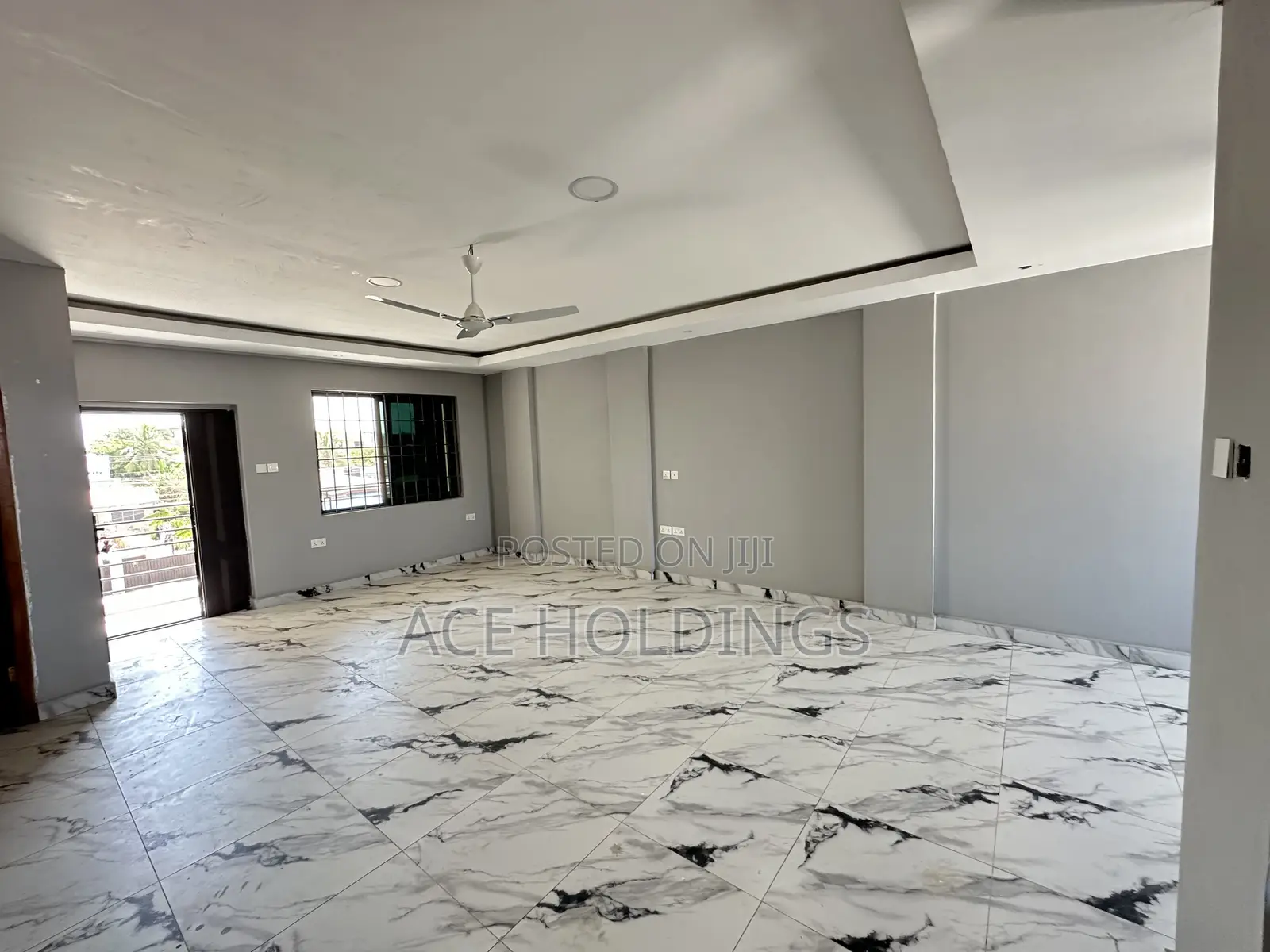 3bdrm Apartment in Ashaley Botwe, School Junction for rent