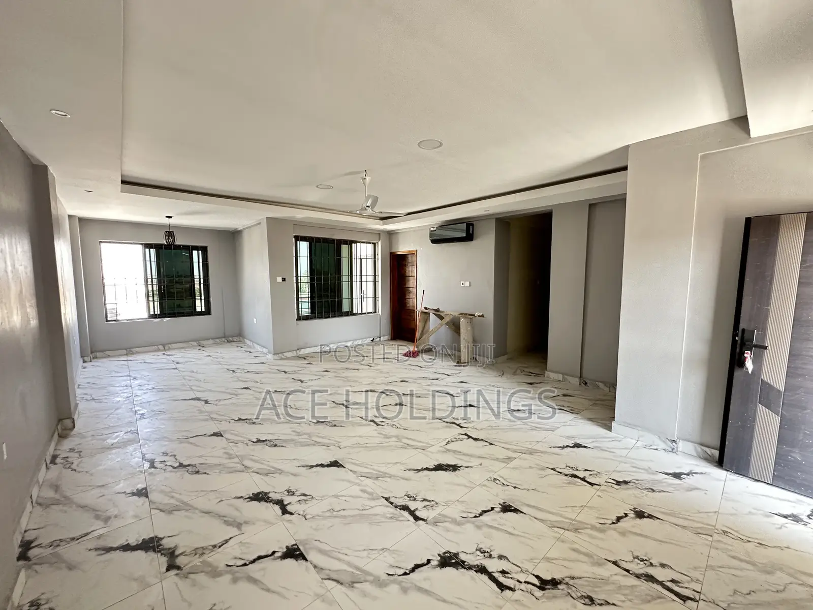 3bdrm Apartment in Ashaley Botwe, School Junction for rent
