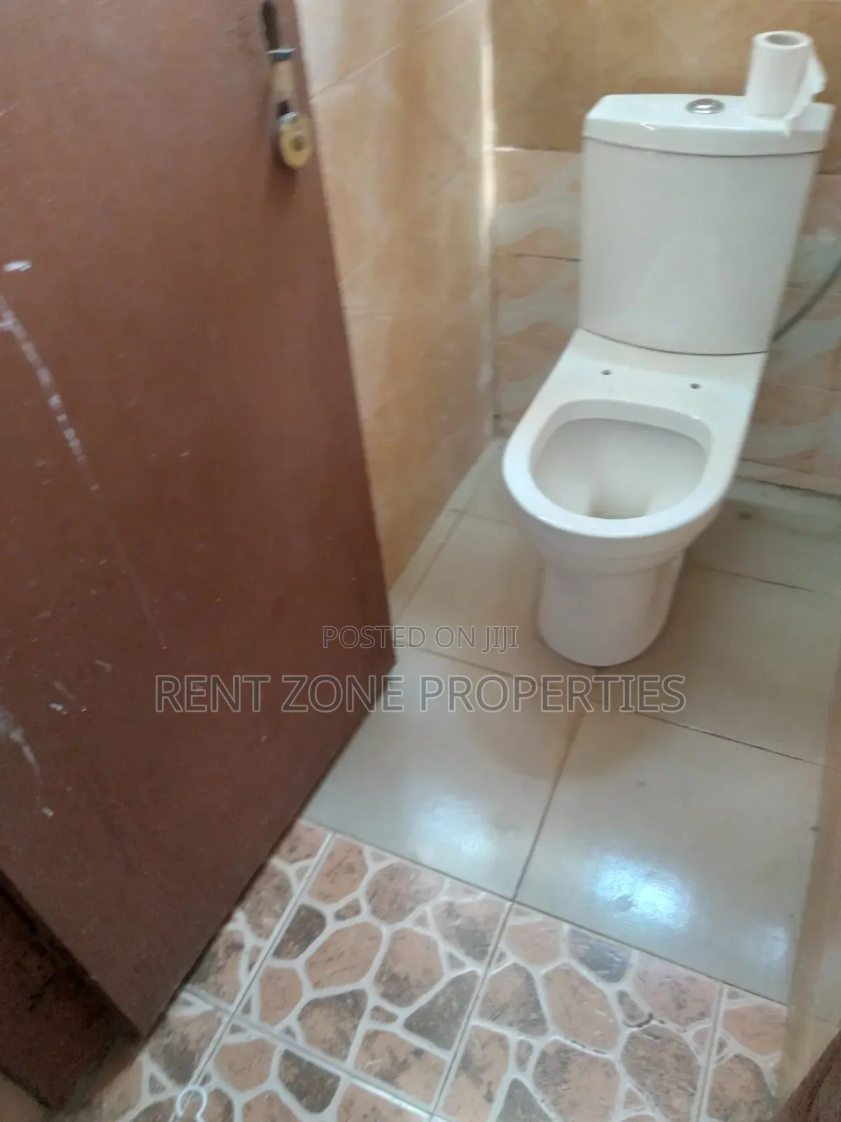4bdrm Apartment in Ofankor for rent