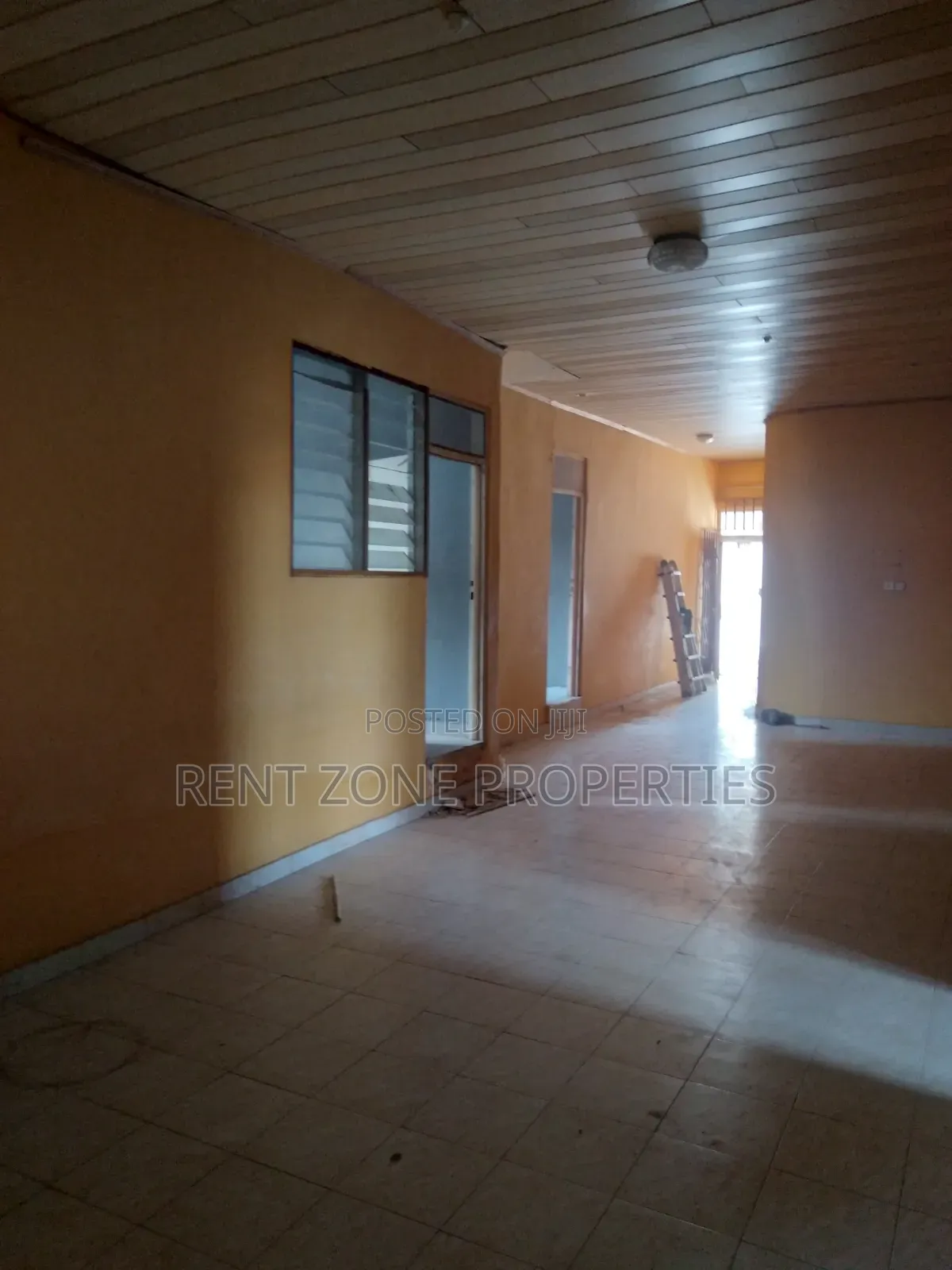 4bdrm Apartment in Ofankor for rent