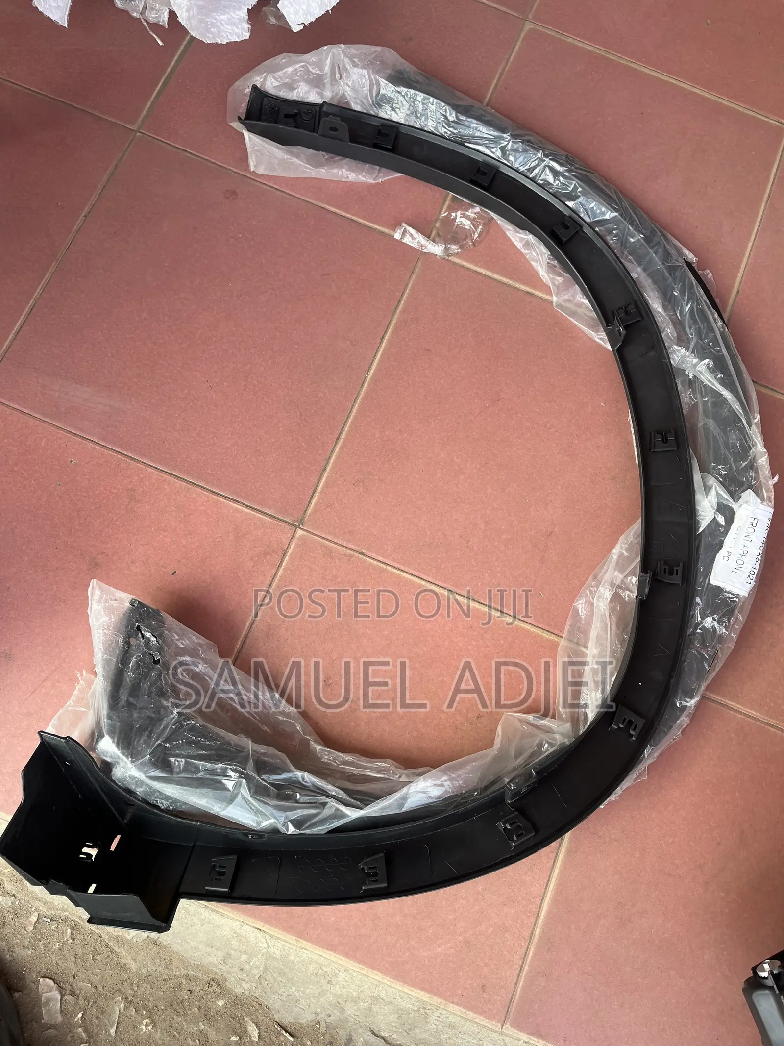 Mazda CX5 2014 to 2016 Fender Moulding Front Pair.
