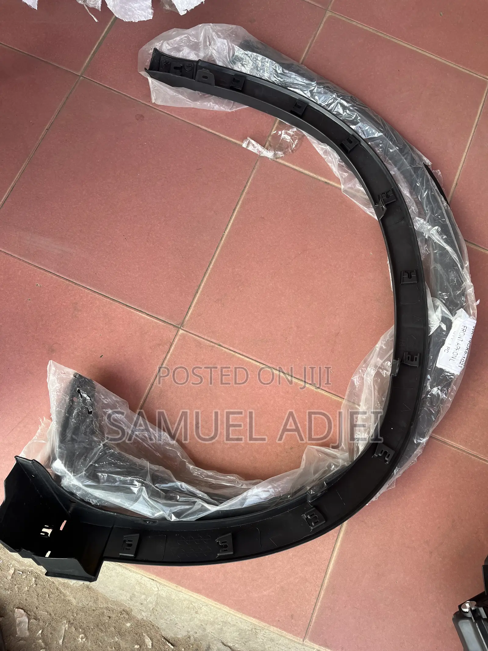 Mazda CX5 2014 to 2016 Fender Moulding Front Pair.