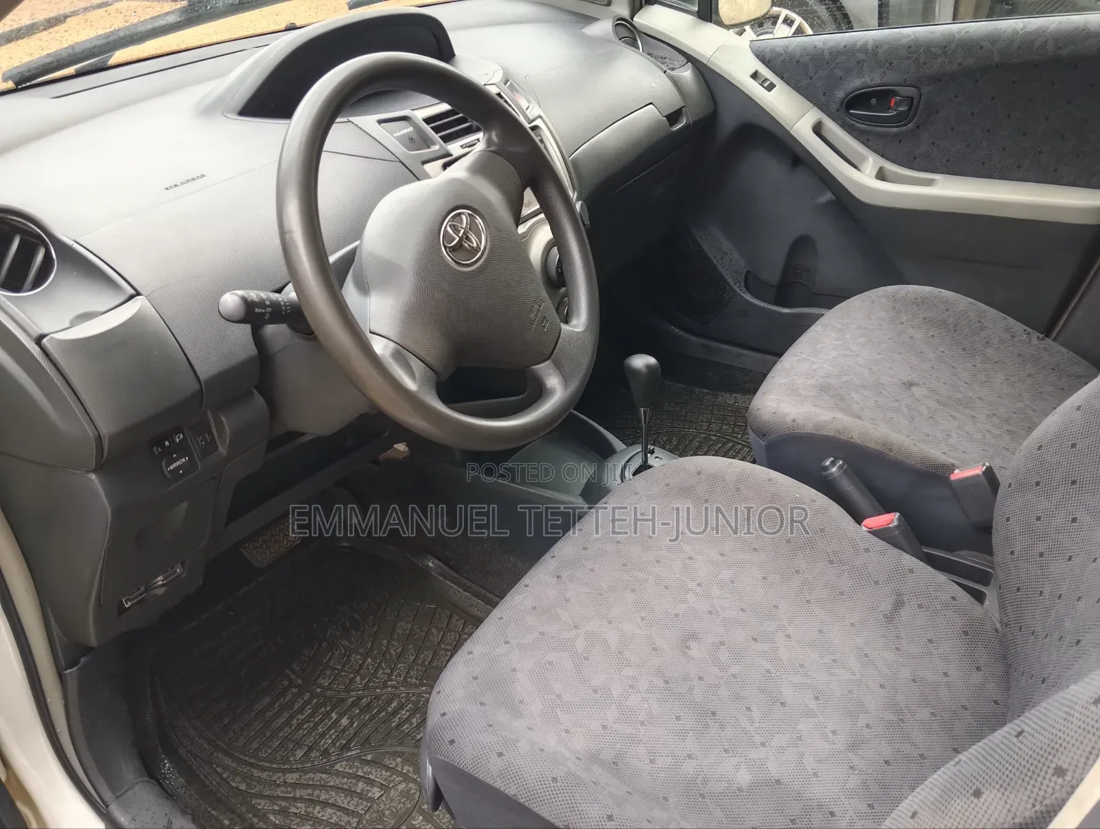 Toyota Vitz 1.3 FWD 3dr 2010 White