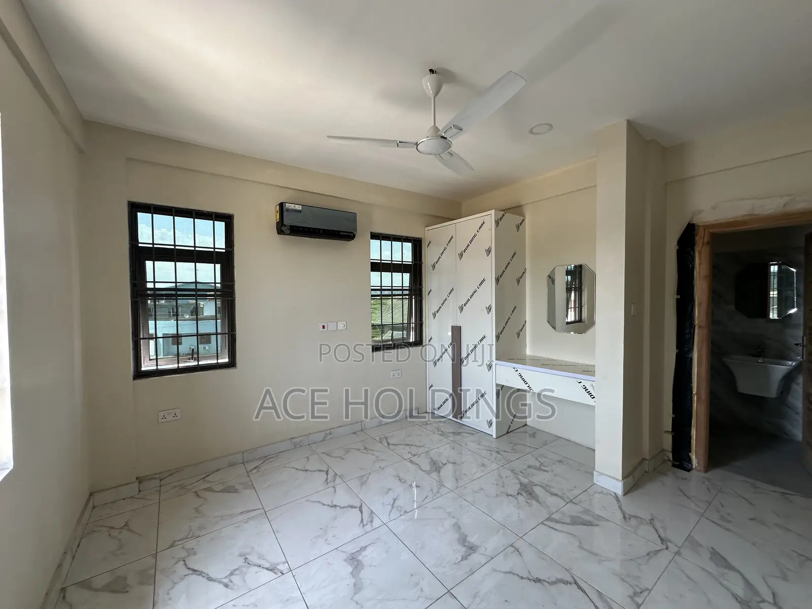 2bdrm Apartment in Ashaley Botwe, School Junction for rent