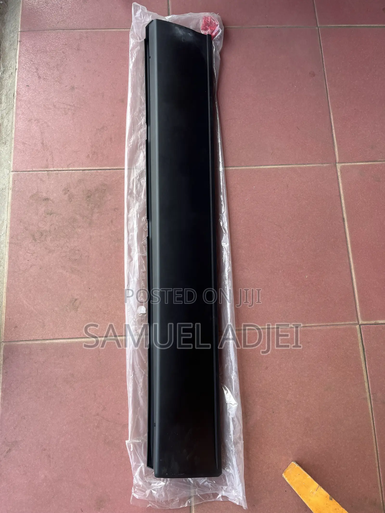 Mazda CX9 Door Moulding Front.