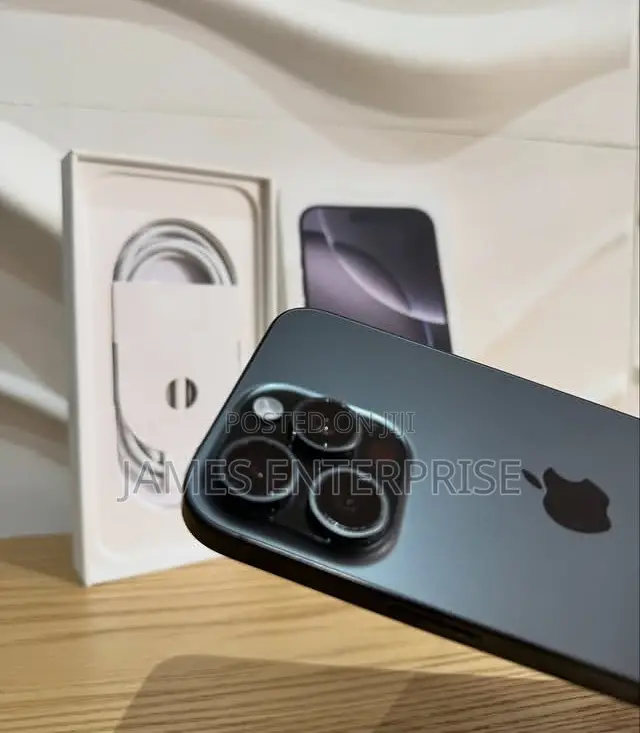 New Apple iPhone 16 Pro Max 1 TB Black