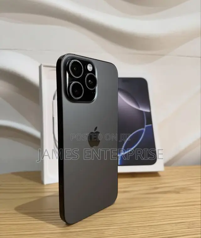 New Apple iPhone 16 Pro Max 1 TB Black