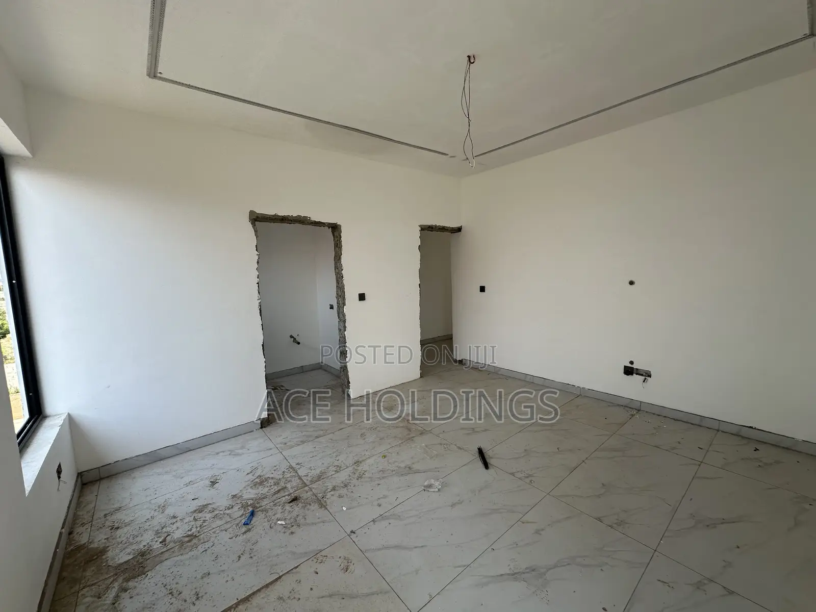 5bdrm Mansion in East Legon Hills for sale