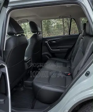 Toyota RAV4 2022 Gray
