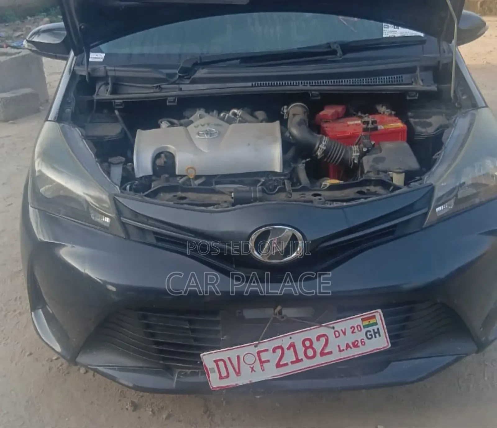 Toyota Vitz 1.3 FWD 5dr 2016 Black