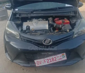 Toyota Vitz 1.3 FWD 5dr 2016 Black