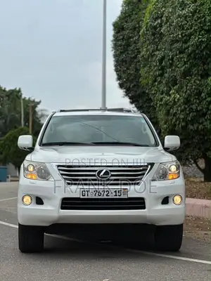 Lexus LX 570 2011 White