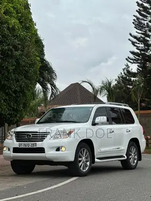 Lexus LX 570 2011 White