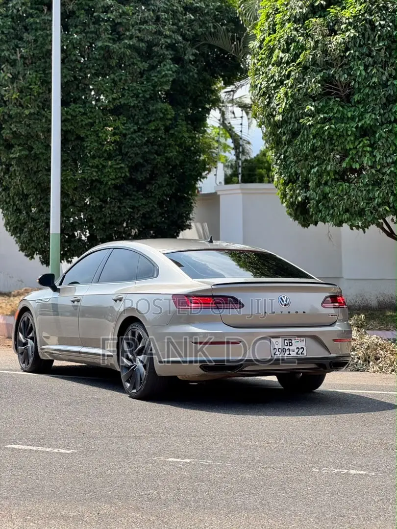 Volkswagen Arteon 2.0T SEL R-Line w/20 FWD 2019 Gold
