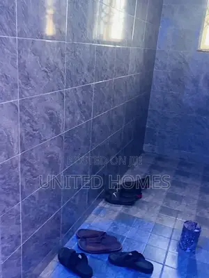 3bdrm Apartment in Sowutwuom for rent