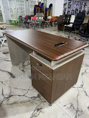 Home Office Desk 1,4 Mitters