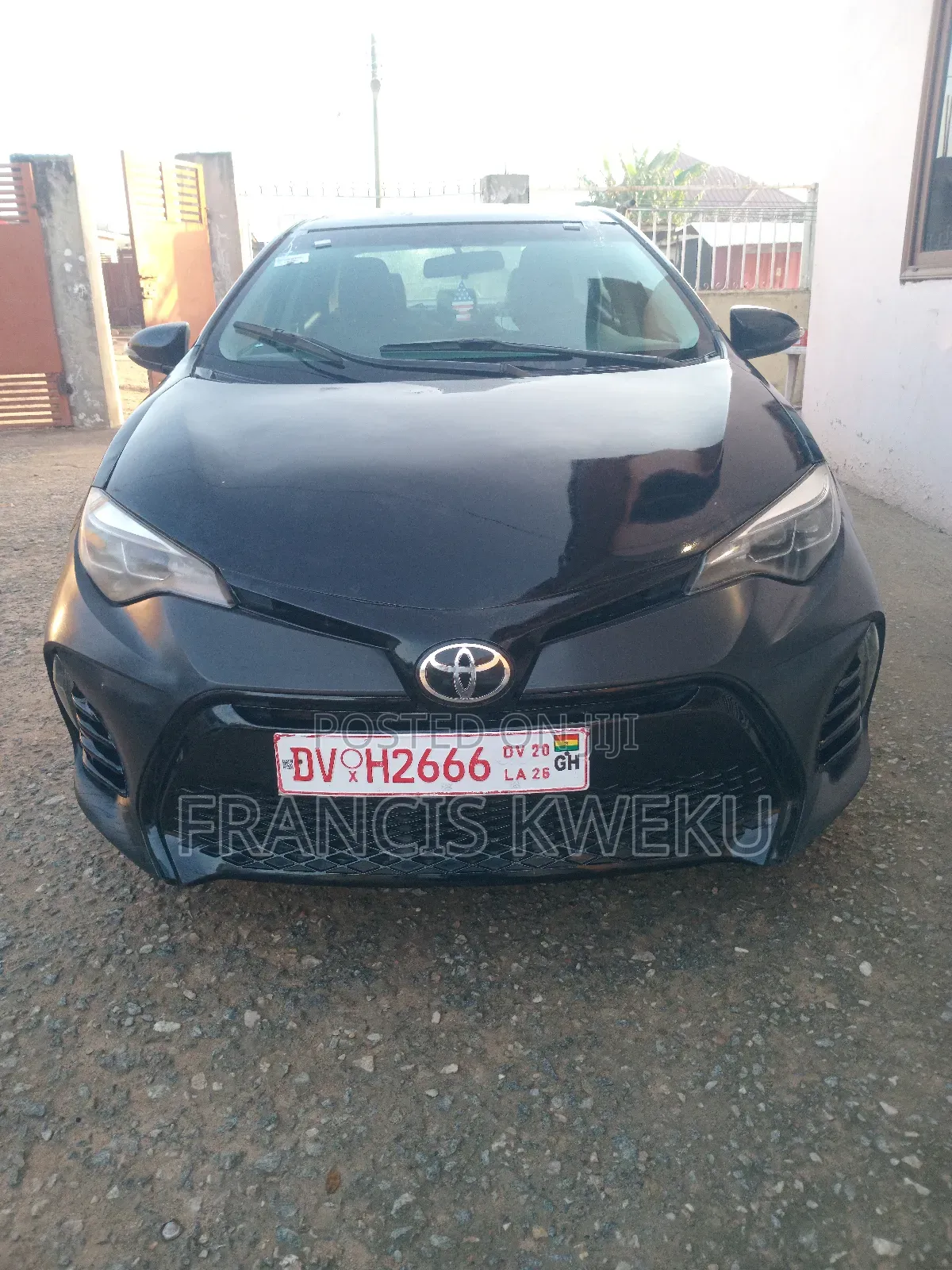 Toyota Corolla LE Plus 4dr Sedan (1.8L 4cyl CVT) 2016 Black