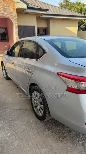 Nissan Sentra S 4dr Sedan (1.8L 4cyl CVT) 2015 Silver