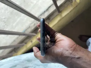Apple iPhone 11 64 GB Black