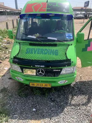 Mercedes-Benz Sprinter 2013 Green