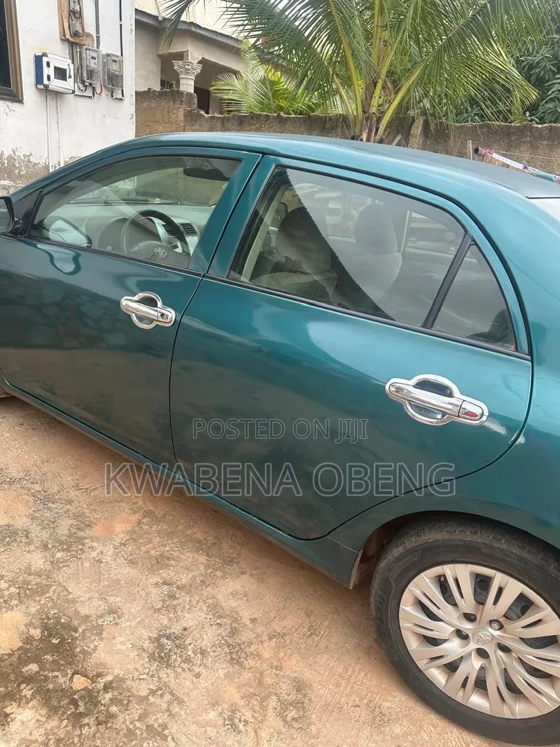 Toyota Corolla LE 4dr Sedan (1.8L 4cyl 4A) 2012 Green