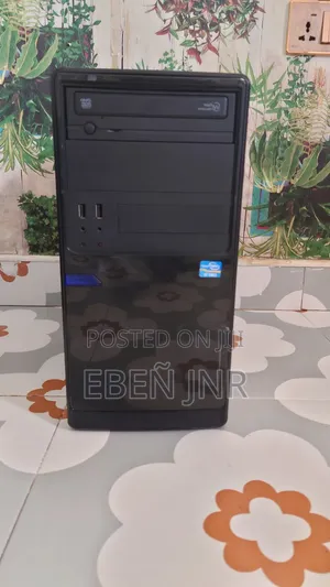 Desktop Computer Gigabyte GB-BACE-3000 4GB Intel Core 3 HDD 500GB