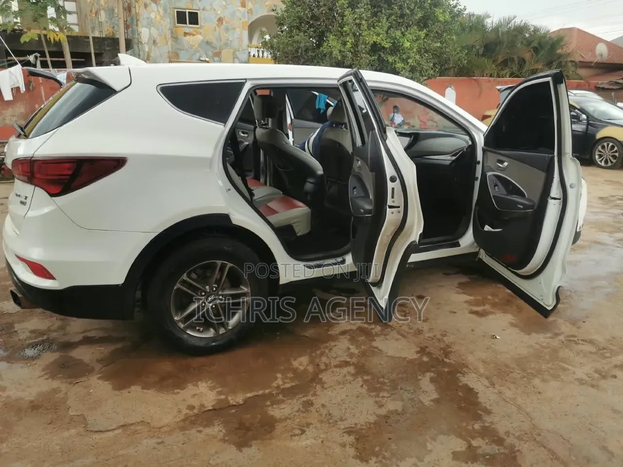 Hyundai Santa Fe 2017 White