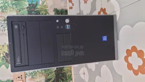 Desktop Computer Asus 8GB AMD A8 HDD+SSD 500GB