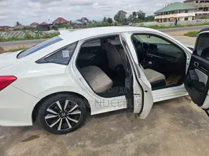 Honda Civic Touring 2022 White
