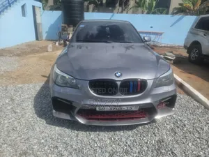 BMW 528i 2009 Gray