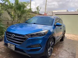 Hyundai Tucson Sport AWD 2016 Blue