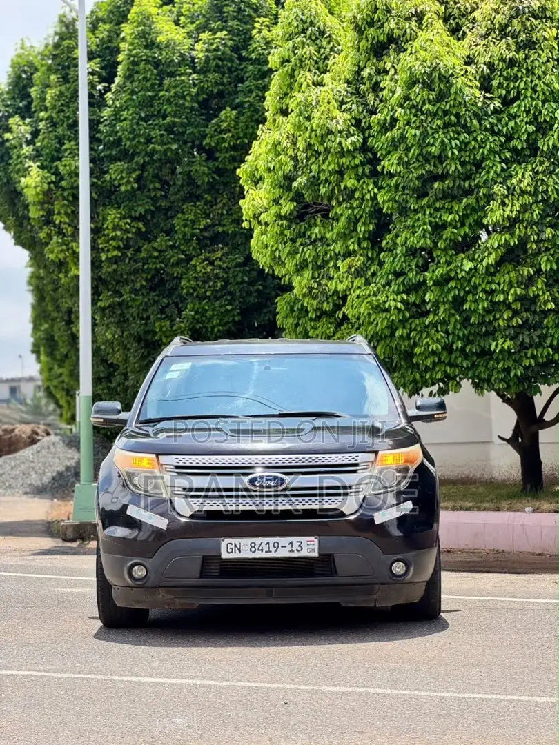 Ford Explorer Base 4dr FWD (3.5L 6cyl 6A) 2013 Burgundy