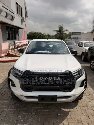 New Toyota Hilux 2026 White